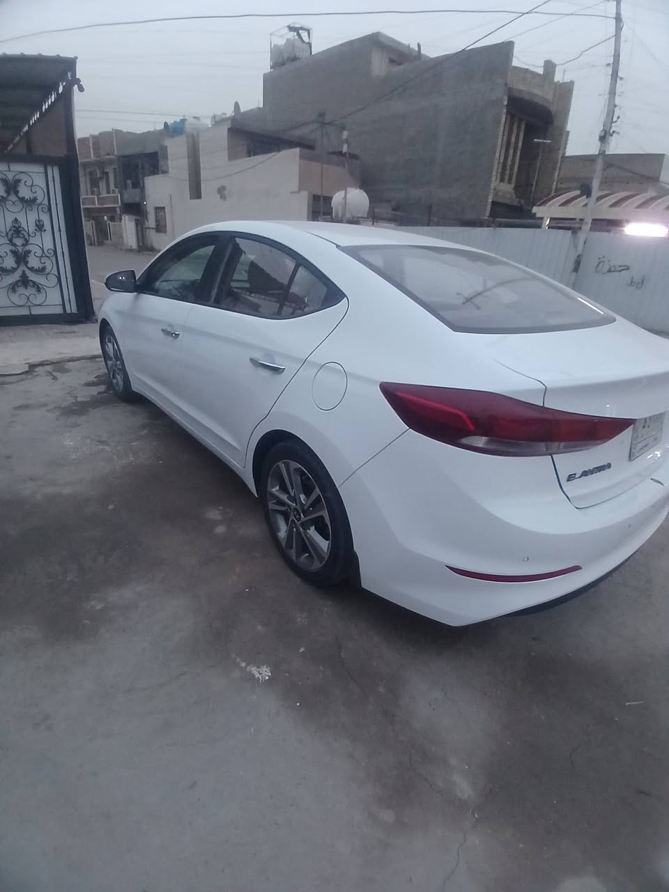 السلام عليكم النترا موديل ٢٠١٩ خليجي سوبر سياره رقم بغداد ويل كب ٥ حتى لسبير وياه تبريد قطعتين فتحه مري شفط سياره بيها تكمه بدون دواخل شويه بالقماره باب الصدر بيها صبغ نص بنيد وجاملغ تبديل بدون صبغ طخه بالحوض فقط سياره جديده مكينه وكير مكفولات جدد السعر ١٤٠ وهذا رقمي ***********
