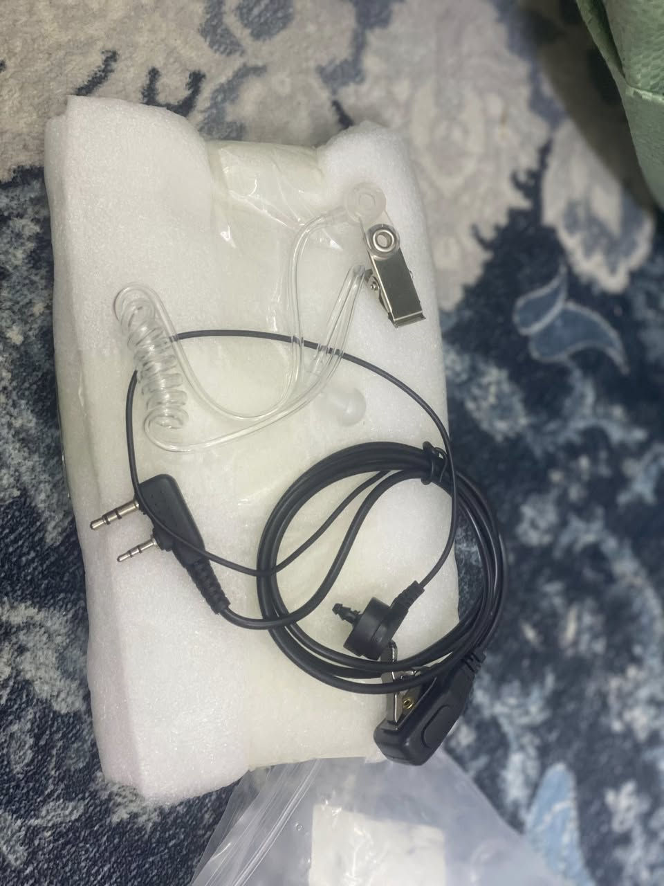 السلام عليكم سماعه بهذا الشكل  الي تفيده سعر وبالعافية


**إذا كنت صاحب هذا الإعلان وتريد حذفه لأي سبب، رجاءا أرسل رسالة إلى الدعم الفني**