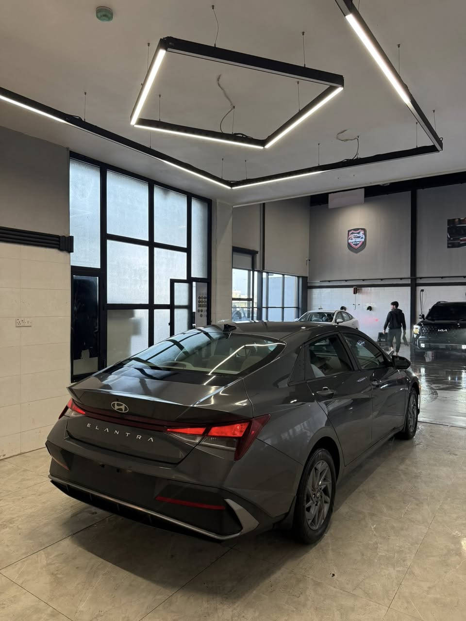 النترا موديل ٢٠٢٤
بدون رقم تترقم شمالي فقت
مواسفات فول فقد فتحة مابي
شاشة الكتروني _ بسمة _ لايتات زينون
شاشة سبعة لون ليد_ كامرة _ويل كروم 
داخل رساسي رادارات سياره جديد فقد بيهة
باب الگدام ترف يمين سبخ + باب ورة شبر
السعر رقم موبايل موجود 

***********📞 كورك + واتسئاب
