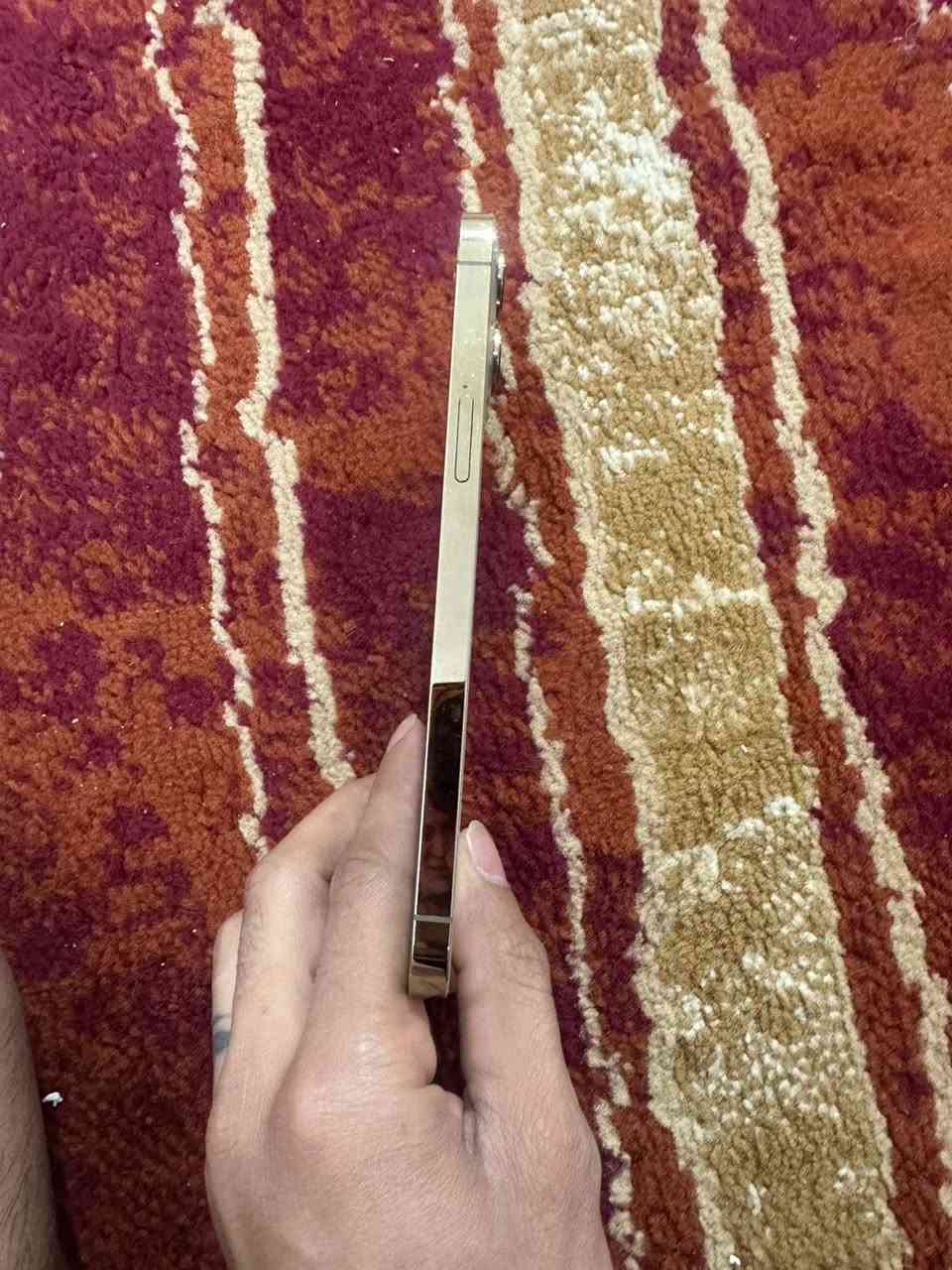 سلام عليكم ايفون 12بروماكس ذاكره 128الجهاز سلاسه تخبل دقه كلش حلوه الجهاز ما مفتوح ابد ماداخل صيانه فقط الضهر مكسور مثل ما موضح بصوره السهر 450
الاتصال ***********
