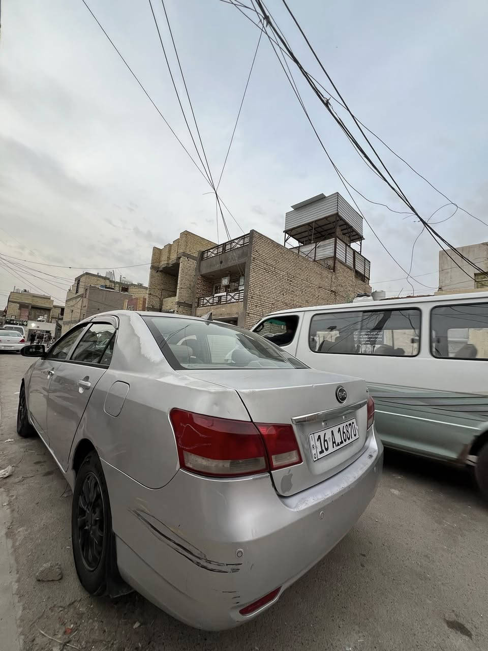 سلام عليكم سياره بي وأي دي للبيع رقم إنكليزي سياره بصمه سايد دروب بني رامه سياره بيه كم طخه بسيطه سياره كامله من كل نواحي فد اي بي إس ملغي بيه سعر 53 وبيها مجال عنوان بغداد رقم ديوانيه استفسار اتصل واتس ***********او رقم ***********
