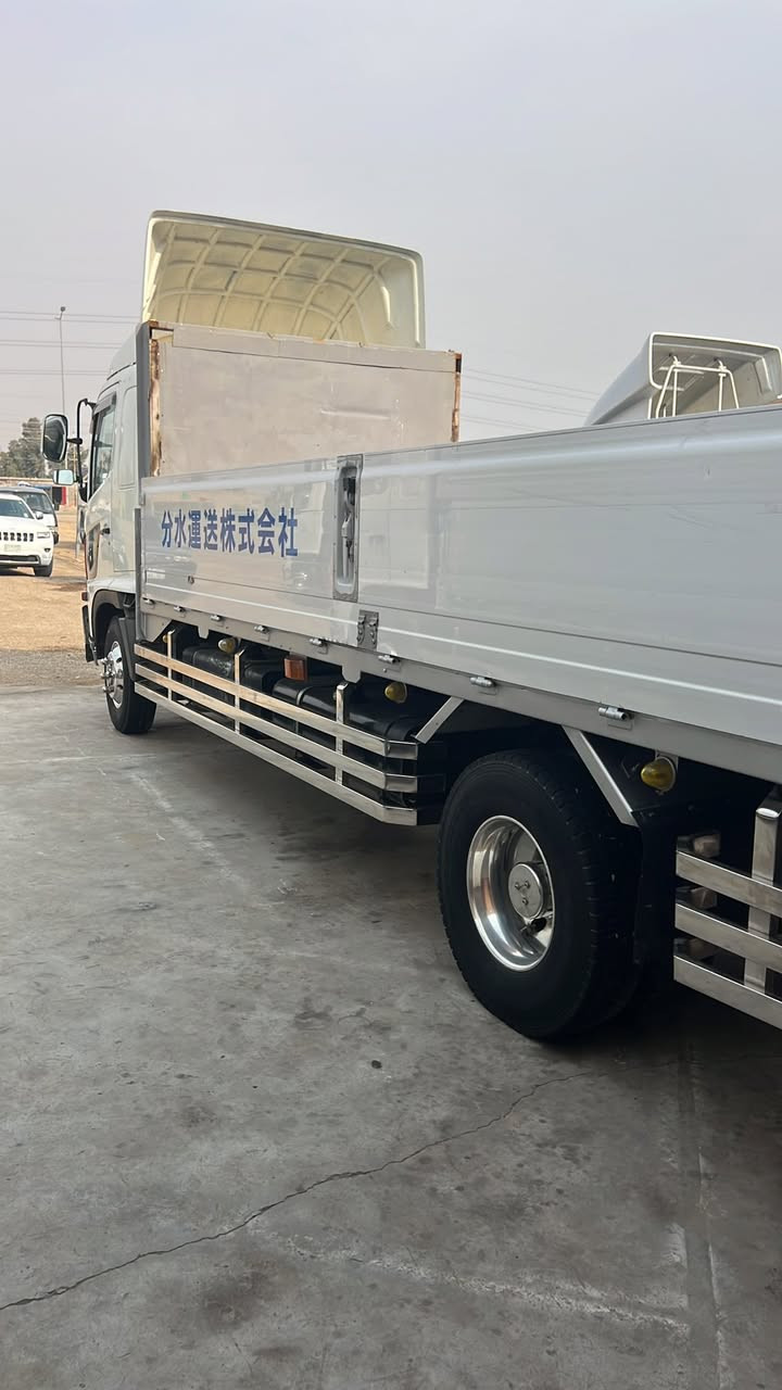 السلام عليكم سياره للبيع موديل 2017 دخول جديد
رقم بغداد مكينه 80عادي سته وربع بلادي تخم تاير 
العنوان واسط الصويرة ***********
