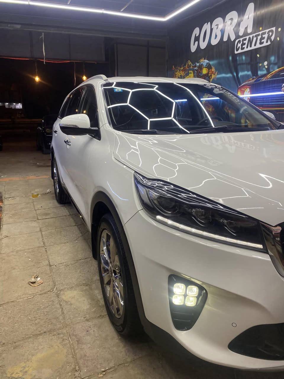 السلام عليكم 
كيا سورنتو للبيع خليجي  19 شكل ال20 سته سلندر فول مواصفا  خمس كامرات سايد بريك دكمه اوتو هولد كشنات جلد مشمشي كهربائي فول لأخير  رقم ذي قار بسمي ماشيه 110 السياره كفاله عده بارد بصيط  مكان السياره الناصريه مركز  السعر 250 السياره جديده بل كارتون 

  ***********
