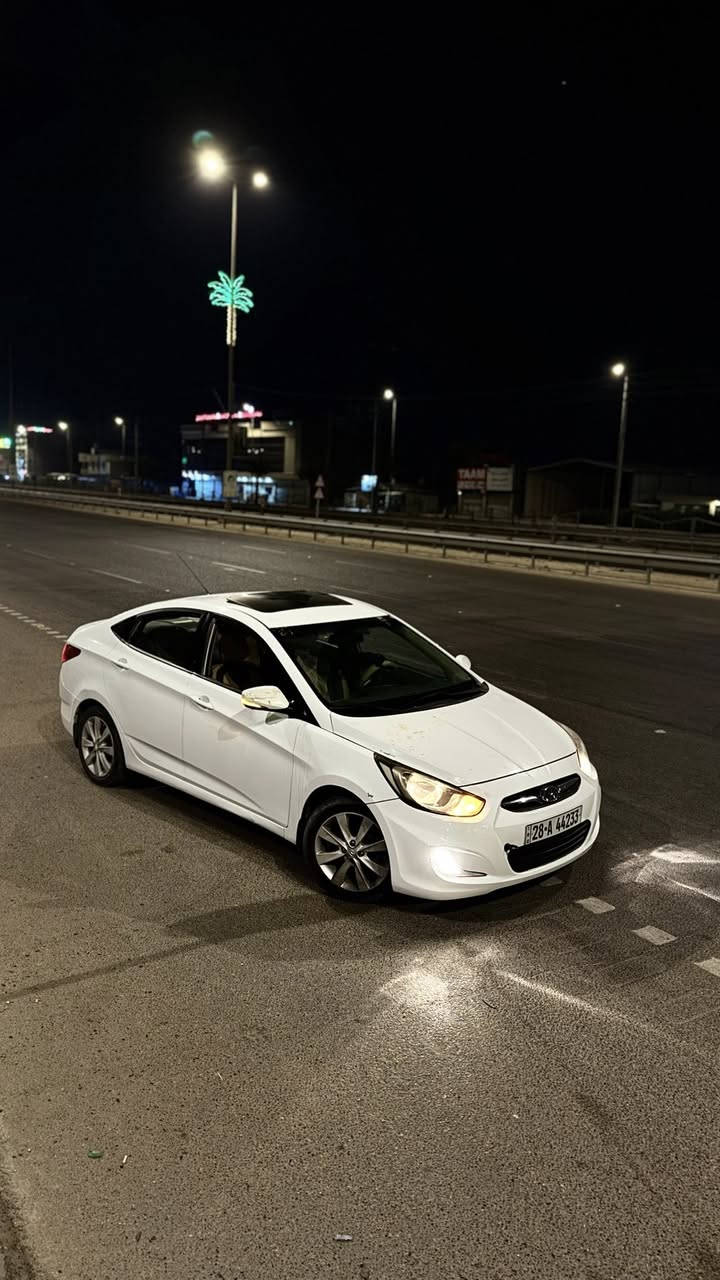 اكسنت مديل 2014
خليجي فول موصفات 
تحكمات استيرن
فتحت سقف
شاشه كبيره 
كأمره دوران 
حداديه جديده 
تخم تايرات جدد 
ادامه هستوني امكملها 
قطعه وحده تبديل بس بنيد 
وبيها بارد قليل يعني خفيفات 
غير متواجد على فيس 
***********
