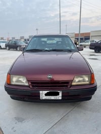 اوبل كاديت • ١٩٩١ • حجم ١٫٦