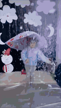 سحر الثلج يجلب لنا الفرح والمرح! 🌨️✨ لنعيش كل لحظة بكل سعادة! ☃️
  "لعب الثلج مع الأصدقاء هو أفضل طريقة للاحتفال بالشتاء! 🎉❄️ #لحظات لا تنسى"
#اطفال دريم لاند 66"
♥️المكان الأفضل لاطفالكم ♥️
(روضة وحضانة دريم لاند 66)

الموقع 🕹️
حي الجامعة شارع  66
خلف ماركت النوارس 

للتواصل معنا عبر الرقم ☎️
***********
