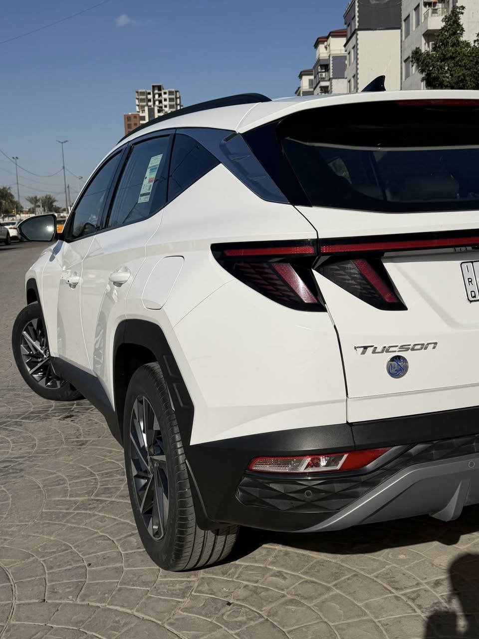 توسان مديل 2024 
ماشيه 24 الف 
فول عده البنوراما كراسي كهرباء اوتو هولد شاحن هاتف ذكي 
مود داريف كامره خلفيه دواره حساسات ٣٦٠ 
مكفوله كفاله عامه عده هاي الي بلجنطه موضحه بلسونار 
***********
السيديه
