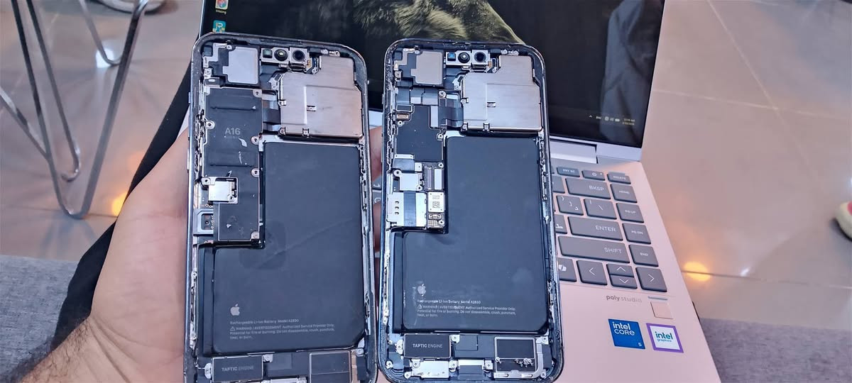 14برو ماكس ايسم +14برو ماكس سيمكارت السعر 950الف اجهزه نضيفه بيهم مجال شي بسيط العنوان بغداد المنصور14 رمضان اذا عندك مراوس +فرق حسب القناعه رقمي ***********
