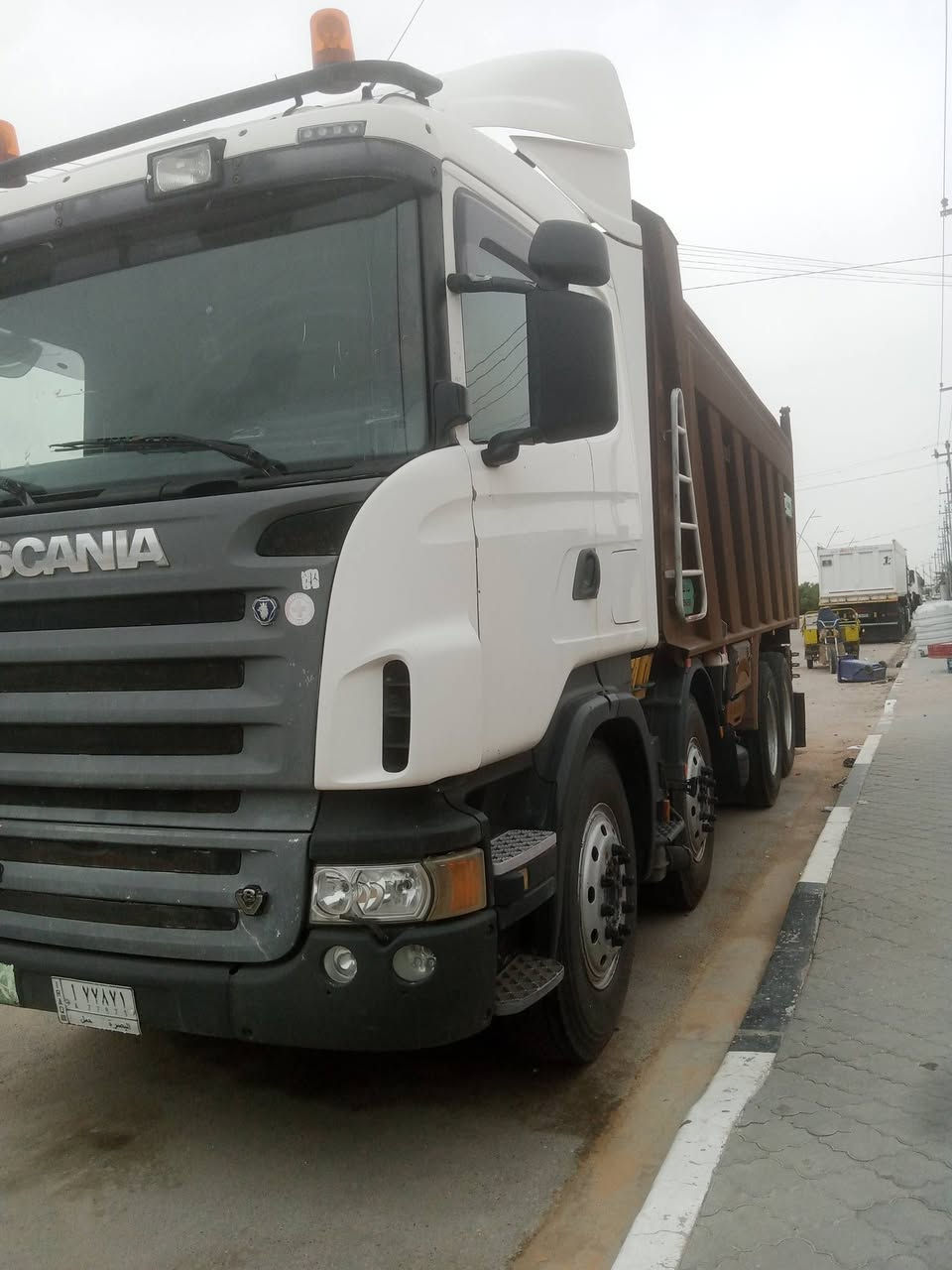 سلام وعليكم سياره سكانيه عكرب للبيع موديل 2007/محرك 8/500/لاتنقص ولا تبخر مجموعة ورده 26/تفصال البدي 2023/السيارة مكفوله كفاله عامه/الستفسار /***********
