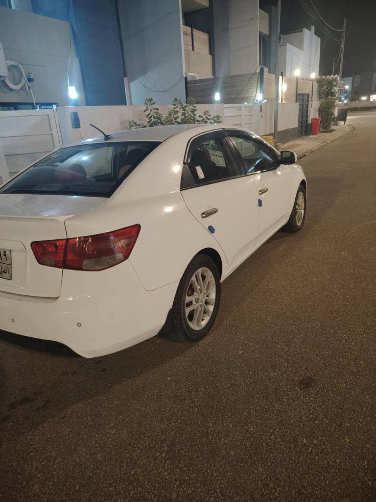 للبيع كيا سيراتو موديل 2011 رقم اربيل سياره بيها 3قطع صبغ فقط بدون ضربه السعر 93 وبيها مجال قليل مكان النجف للاستفسار اتصل *********** النجف, العراق
