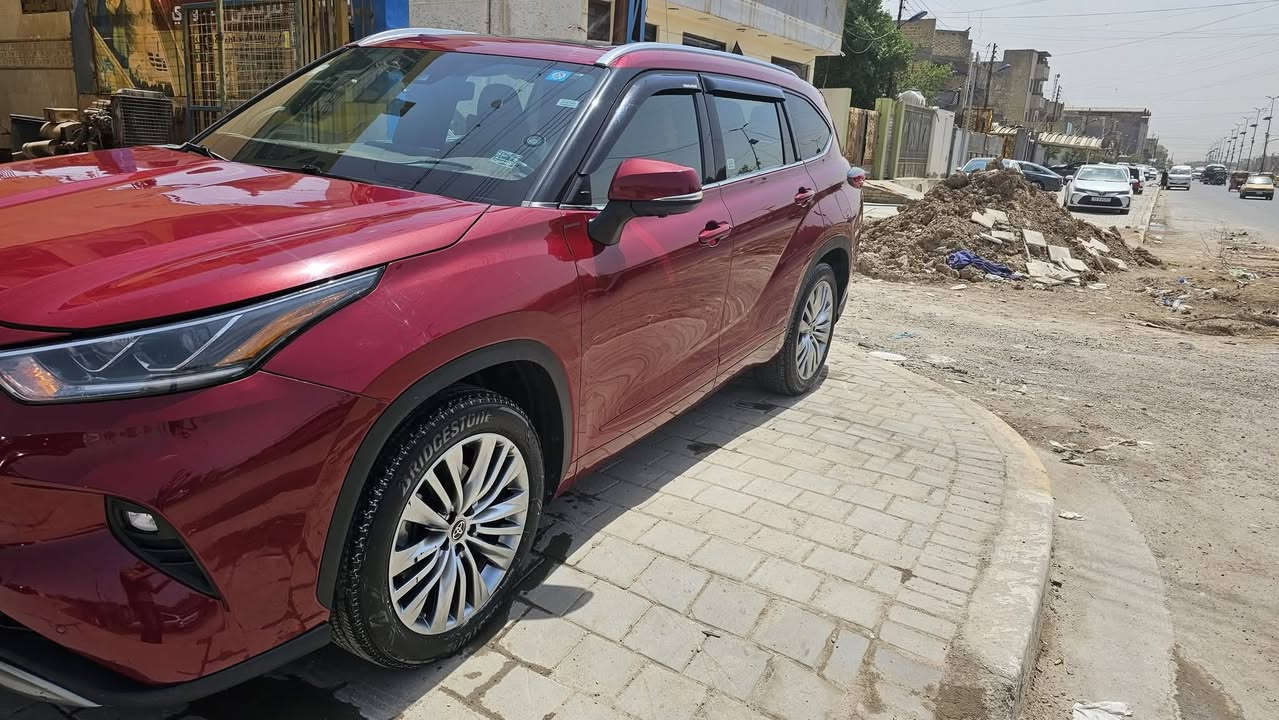 بسم لله ما شاء الله 🤲
تم عرض الوصول الجديد هايلاندر بلاتينيوم  🔥VIP

رقم السيارة :  رقم بغداد
موقع السيارة :بغداد
نوع السيارة: هايلاندر 
موديل: 2023
المسافة المقطوعة: 40.000 ميل 
حجم محرك 2.4
بانزين 
مواصفات: بلاتينيوم فول للأخير VIP 
 
بصمة 
بصمة ابواب 
كشنات جلد 
كشنات خزن كهربائي 
كشنات تدفئة وتبريد 
كشنات خلفيه تدفئة 
بانوراما 
بريك كهربائي 
اوتو ستوب 
وضعيات قيادة درايف مود سبورت .نورمال .ايكو 

مانع انزلاق 
Snow ثلج 
ستائر خلفية
صندوك كهربائي + جلاق 🦶🏻
بلاجيكتور 
رادار نقطة عمياء 
رادار خروج عن المسار 
رادار مانع تصادم امامي 
لايت زينون 
داتشو 
مقاعد صف صالث 
ايشاير مري 
شاحن وايرلس 
دشبول والأبواب مطعم بالفورميك 
شاشة كبيرة 
كاميرا 360  . 5 كاميرات 
سستم سماعات JBL
حساسات اماميه خلفيه 

ملاحظات: حادث السيارة مبدل بنيد ومصبوغ وكذلك خشم الجاملغ دعامية نفس اللون 
وكذلك الايرباك راجع سستم بلادي 
للأستفسار 
***********
***********
