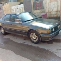 بي ام ٥٢٥ • ١٩٩٠ • جير اوتماتيك