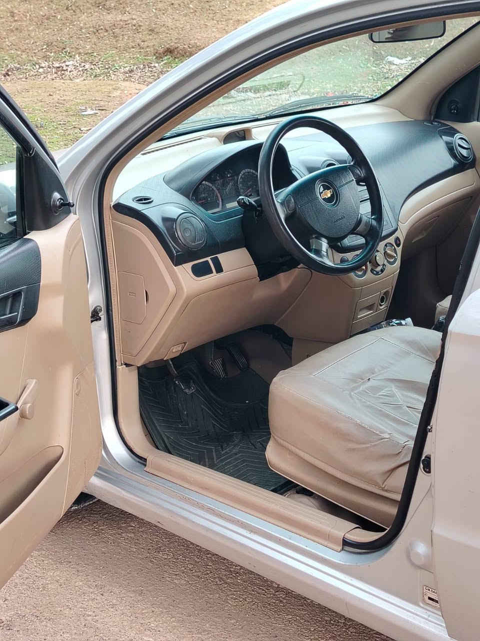 افيو 2011 كوري كير عادي محرك 16 اوبترا داخل اصفر بدون ضرر جاملغ امامي بخ بدون تقحيل السعر 60 بيها مجال رقم سنوية قديم الشراي يتصل 
*********** / ***********
