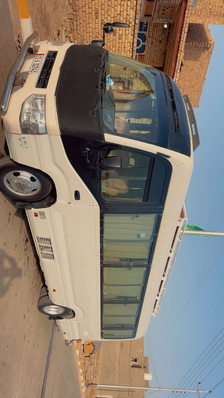 السلام عليكم كوستر مديل 17مكينه كير اكسن تخم تاير حداديه سياره جاهزه للعمل تبريد قلاب  كشن نايلون بردات 4ويال ستوني فاتحهن كلج جديد  ويال ناصي بلادي مكاني ميسان المجر بيها مجال للشراي اخوان رجاءاً الي مو شراي لا يتعبني
*********** اتصل وبيك خير وتدلل
