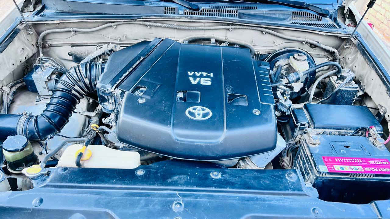 🔵 "TOYOTA BRADO" 2008
🔵 VX // V6 4000 
سلايت روف فتحه🔵 
 شاشه كبيره🔵 
 كشنات جلد🔵 
سبير تعليك🔵 
دبل تانكي🔵 
 تبريد ثلاث قطع🔵
تحكمات ستيرن🔵 
 وضعيات قياده🔵
ماشيه 287 🔵
_______________________
"رقم بابل بأسمي سنويه جديده  
السياره بيها البنيد مفتوح وقبق الجنطه فقط مفتوح مامبدل وبيها 
جراد بلبنيد وجرد قليل بلقماره وكلشي موضح امامكم بلسونار ستوني مسوي جديد
__________________________
ادامه كامله جديده عل محرك حداديه جديد تخم تاير جديد كله لوك جديد مكان السياره نجف كوفه 
السعر 
175$ وبيها مجال 
***********
