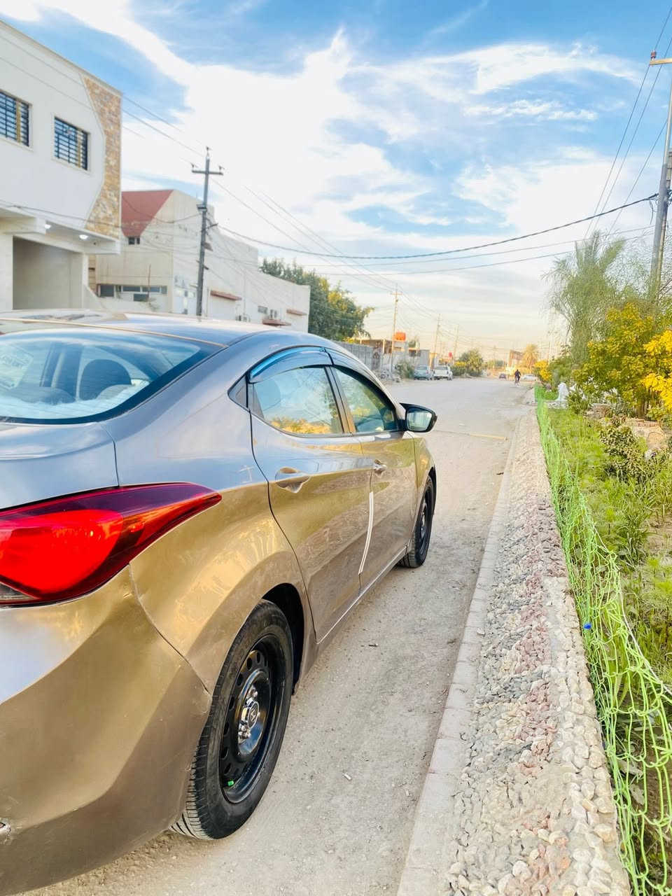 السلام عليكم اخوان عندي النترا 2016 امريكي كفاله عامه عدا قبق الجنطه صبغ بدون تبديل بدون ضربه بدون دواخل  السياره جاهزه محرك ٢٠٠٠دوش محرك وكير مكفول تبريد وحداديه جاهزه 
رقم اربيل الجديد سنويه جديده تحويل او وكاله السياره مابيهه نقص برغي مال جناي 
مكاني بابل 
١٠٥$وبيهه مجال بسيط 
***********
***********
