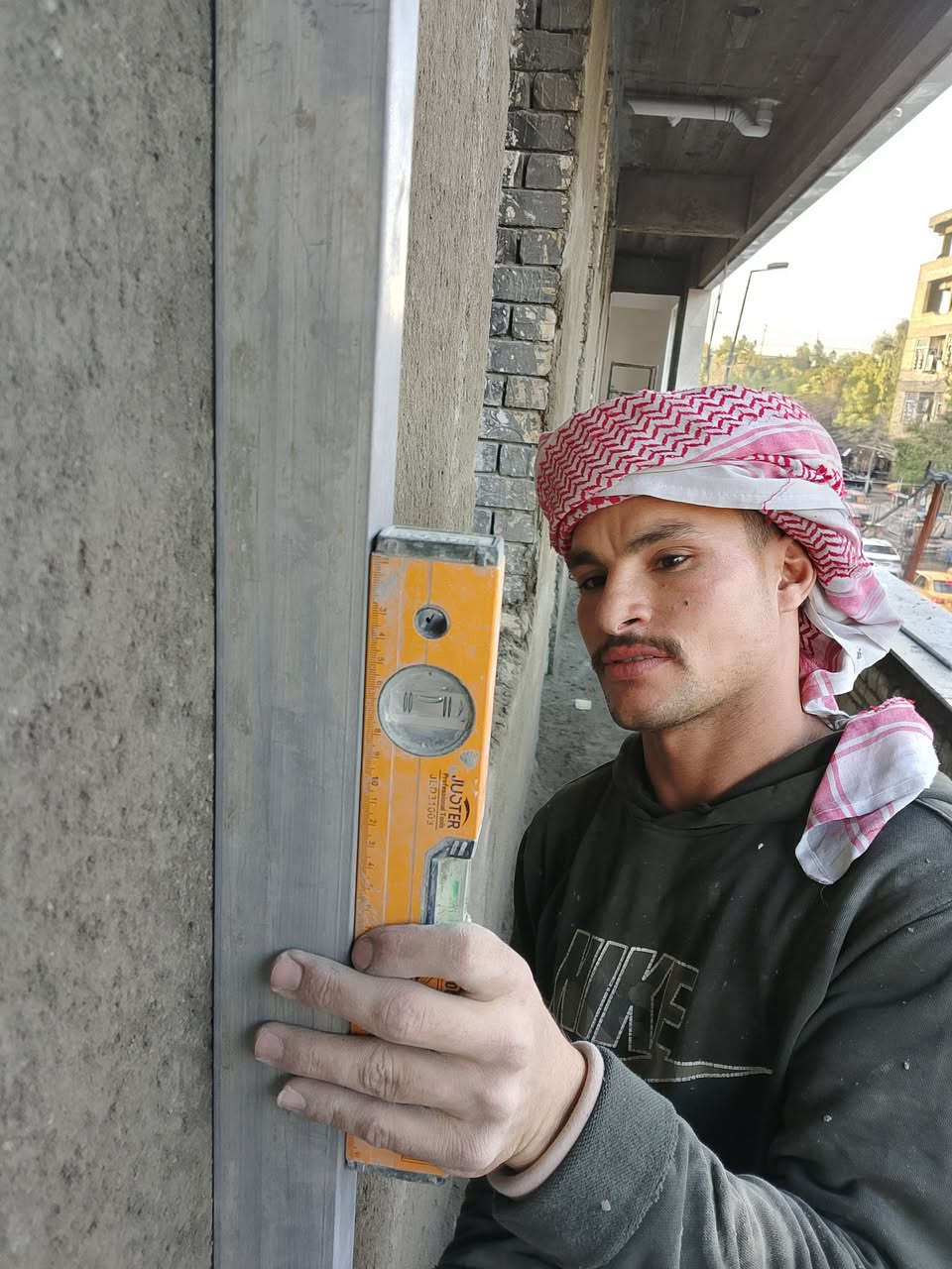 اسلام عليكم ورحمه الله 
 لباخ مصري متفرغ تصفير ناعم طلس شغل هندسي درجه اولي جوده في العمل مكان بغداد*********** الرقم بي وتس
