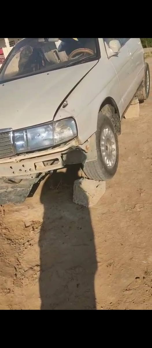 سياره بطه للبيع الحادث كما موضح بل صورة موديل ٩٣
مكاني ديالئ رقم هاتف ***********
