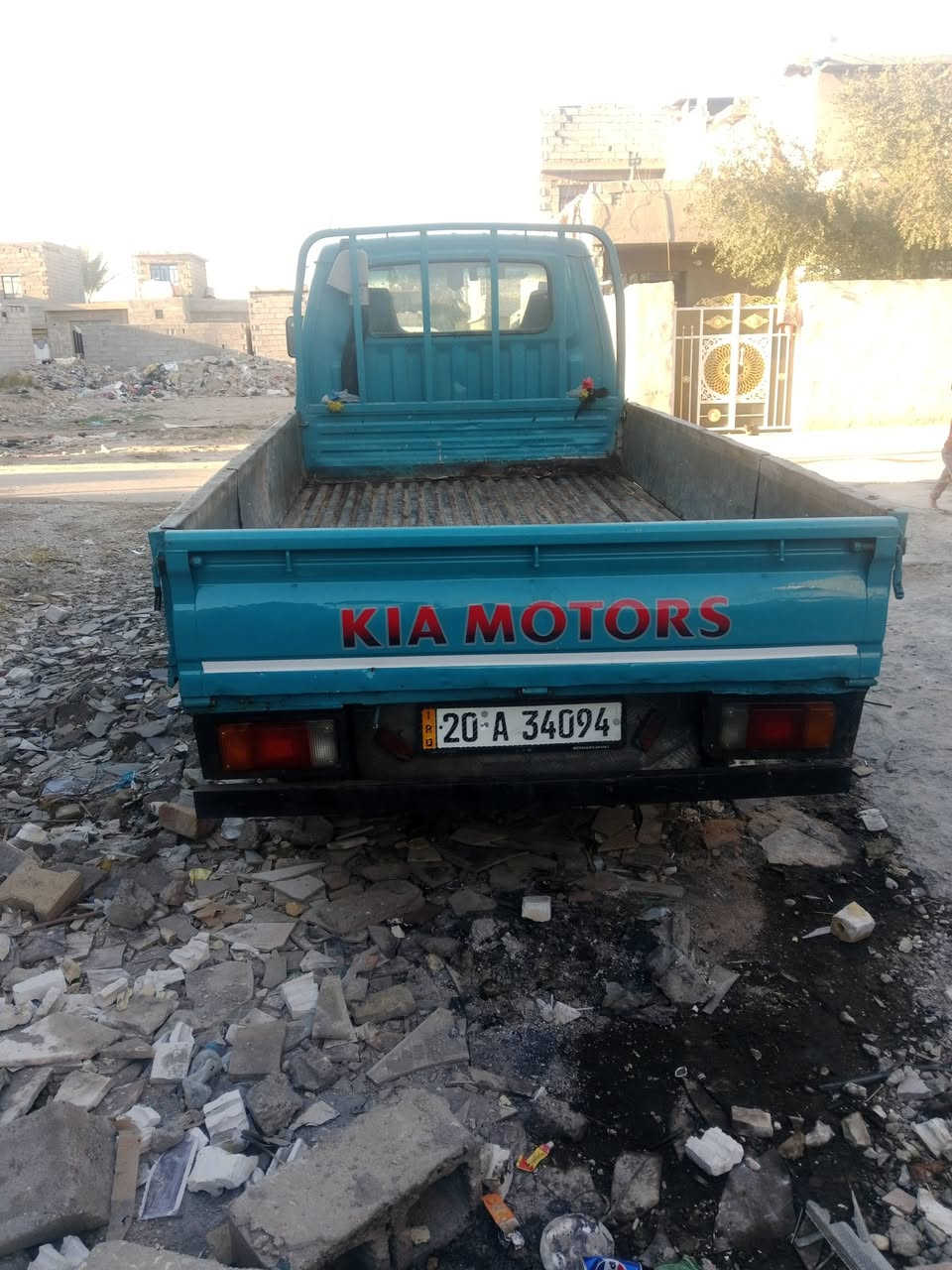 سلام عليكم كية بنكو موديل 1994رقم ديالى انكليزي سنوية لل30 مكينة كير أكسل محرك خير من اللة دوشمة جديدة العنوان بغداد جسر ديالى السعر 43 رقم هاتف ***********
