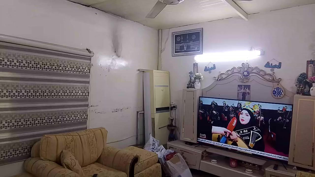 السلام عليكم بيت تجاوز غرفه وصاله ومطبخ وحمام وتواليت وطرمه السعر 11 نضيف ***********
