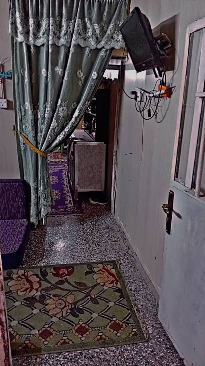 السلام عليكم بيت تجاوز للبيع  في منطقة ام الكبر مقابيل حي اور قرع كوفي السلطان فرع معمل الرحلات ثاني بيت ع شارع مساحة البيت ٧٠ متر كامل خدمات ماء وكهرباء ومجاري والتبليط قيد الانشاء السعر ٢٧ وبي مجال للاستفسار ***********
