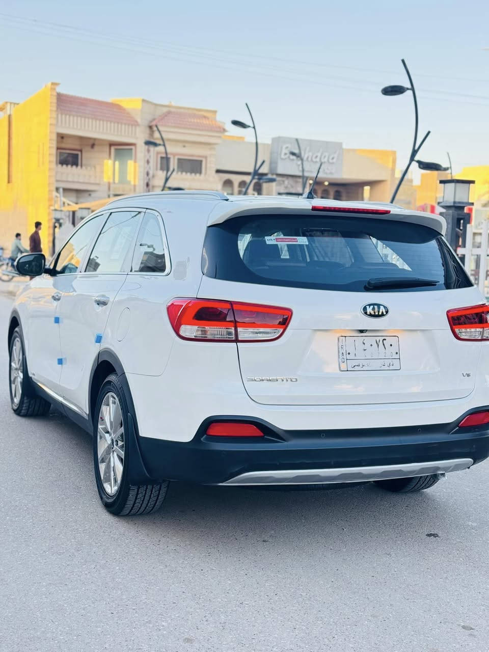 السلام عليكم ورحمة الله وبركاته 
كيا سورنتو 2016 سياره عل وضع شركه ستخدام شخصي حيل نضيفه فول موصفات ما عدا بنراما سايد بريك دكمه رادرات بصمه أبواب بصمه تشغيل أناره ترحيب سورنتو أشاره بمري  5 ويل كب 7 راكب 3 قطع تبريد 6 سلندر حساسات  امامي جانبي حاجب بوجكتوات زينون مرايات شفط بردات سلايت كشنات جلد قرميطي كشن حراري جنطه كهربائيه  سياره جاهزه مكينه كير حداديه تبريد عل وضع شركه  سياره مال جناي رقم ذي قار سنويه جديده تحويل مباشر  سياره مكفوله من الفتح والتبديل والضربه فقط طرف الباب بيه صبغ بصيط فقط  حته الدعاميات مكفولات شرط الفحص مكان سياره مركز الناصريه قرب مركز شرطه الفداء سعر 205  اتصال ***********
