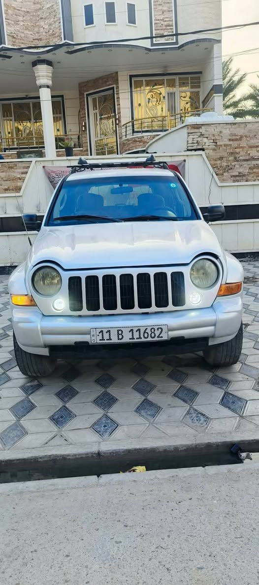 بركة المال في الصدقة
رمضان مبارك علئ الجميع🌹
بسعر سيارات المزاد  يابلاش
بسبب ضرف خاص
جيب ليبرتي فول مواصفات مديل2007 رقم بغداد  انكليزي تحويل مباشر  مكينه وكير كله جديد فور ويل 
حجم 6 3700  كير اوتوماتيك  تتفئه وتبريد كله شغال صدر خلفي امامي جديد تخم تاير جديد كشنات كهرباء 
سيدي واكس فول سستم صوت 
   مانع انزلاق  
كروز سرعه ABS لايت اوتو 
    بيه صبغ 5 قطع اثر جراد بدون اي ضربه باقي بلادي  دوخلهه كله جديده شرط وترايك ١٨٠ وين ميعجبك  السعر قفل 68$
 المكان بغداد مدينه الصدر 
*********** اتصال مع واتساب @الجميع
