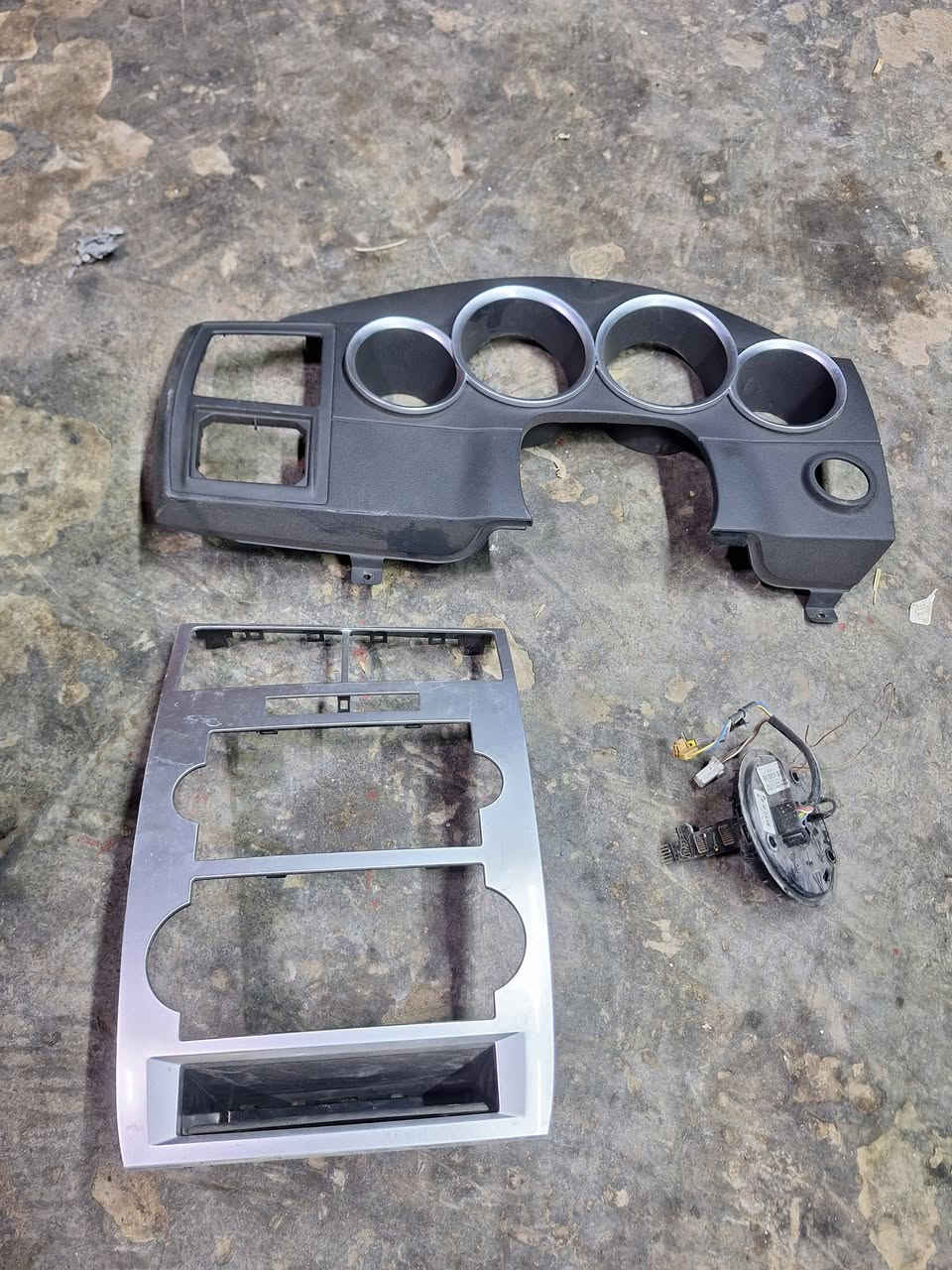 سلام عليكم  رمضان كريم  يارب  اي حاجه تخدمك خابرني ودلل ***********
