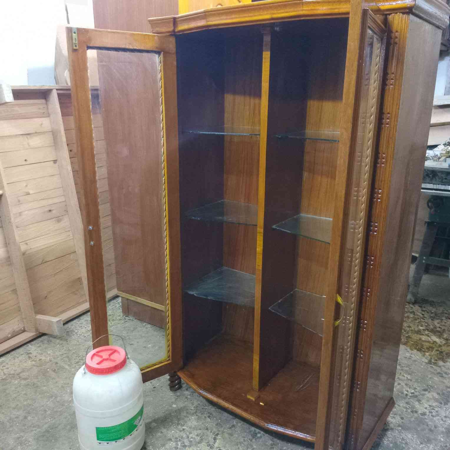 فاترينة صاج تزكام جام سته مليم السعر 80وبيها مجال بسيط منطقة الشعب ***********
