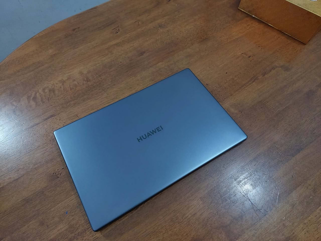 السلام عليكم.. تحفة الكترونية من HUAWEI MateBook D 15 من افضل انواع اللابتوبات بلون وشكل وتصميم مميز جدا ...شاشة حجم 15.6 دقة FUL HD نوع IPS الوانها طبيعية مشبعة ونظام حماية للعين .. رام حجم 8 كيكا...هارد نوع SSD حجم 512 كيكا... .معالج كور اي 5 الجيل العاشر...بصمة اصبع بزر التشغيل ...;كاميرا بالكيبورد ...شاحن تايب سي ...اللابتوب نظيف جدا ووزنه خفيف وشكلة سوبر سلم وشحنه فوق الممتاز يمتد لساعات ...ملائم للبرامج الهندسية والتصميم والدراسة والاعمال وغيرها مكانه بغداد السعر 250$ للاستفسار *********** او ***********(واتس) بغداد, العراق
