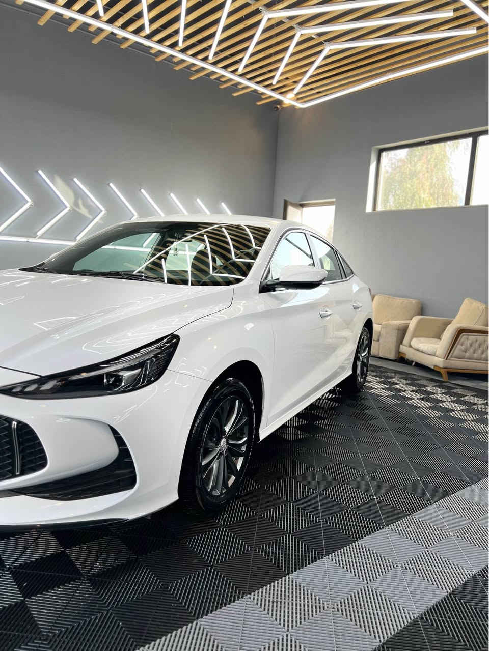 مجي جيتي ٢٠٢٤مانگي١١. به شكل ٢٠٢٥  سه ياره كه گير ئؤتؤماتيكه سلايد نيه  بؤياخ ته نكه ١١ هه زار رؤشتوه كامل سيرڤز كراوه له Motul/ بؤياخي نيه سه ياره كه يه ك په له ي بچوك ساردي هه يه ره سمي سؤنه رم دانا وه  نرخي ١١٨ گلاو مه جالي برايانه  سليماني /*********** السليمانية, العراق
