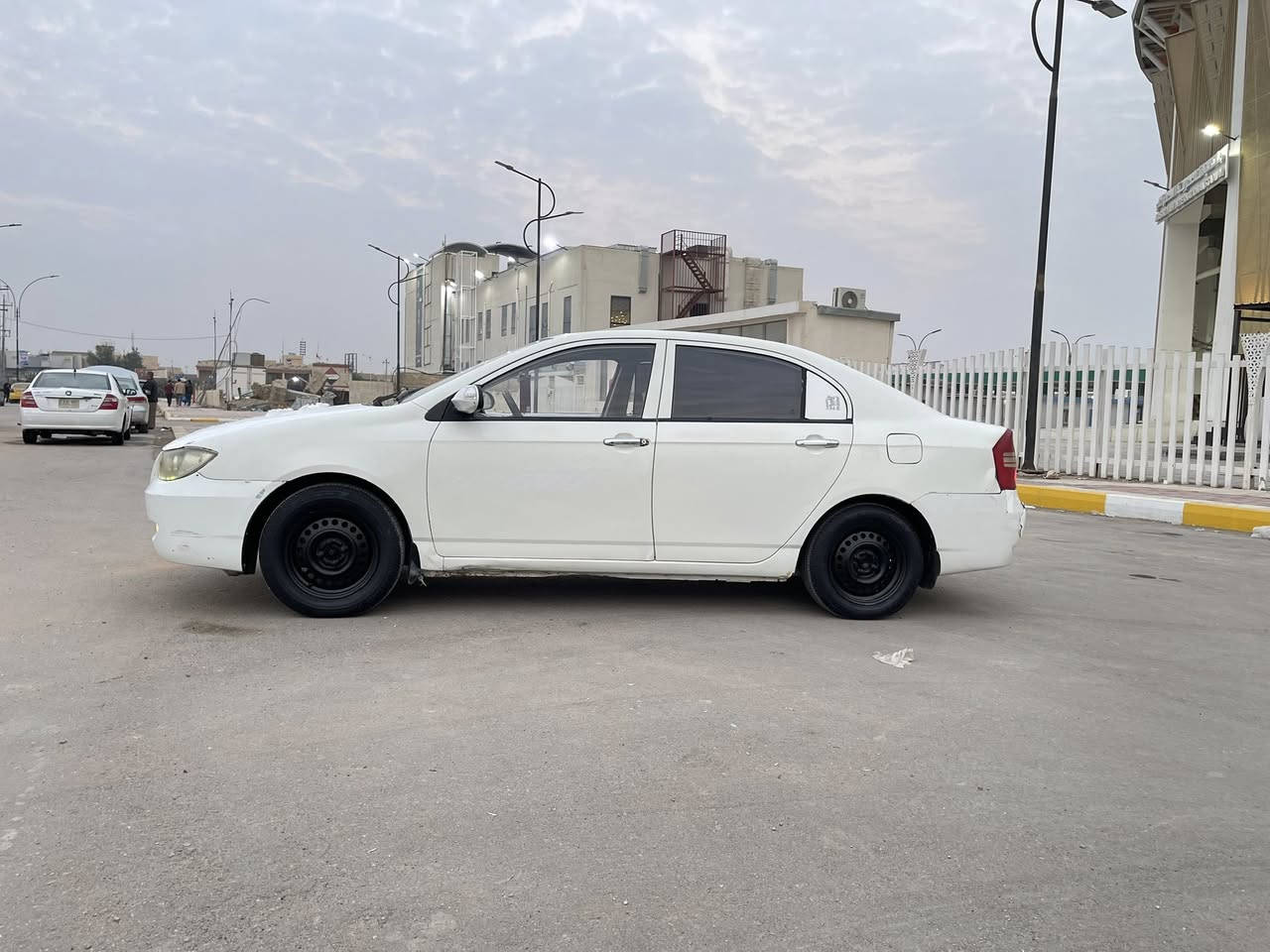 ليفان ٢٠١١ محور مكينه وكير كورلا اوتو رقم بغداد مشروع وطني

ماشيه ١٠٠ الف حقيقي  سنويه ل ٢٧ 

مكفوله ضربه تبديل صبغ عدا هلال واحد بي صبغ 

جاهزه سياره مكينه كير مكفولات جدد تبريد حداديه كهربائيات عام شغاله 

شاشه كأمره لايت زنون 

سياره حلوه وجاهزه 

سعره ٤٥ 

مكان سياره وأبو سنويه بناصريه سكان الصناعي 

***********
