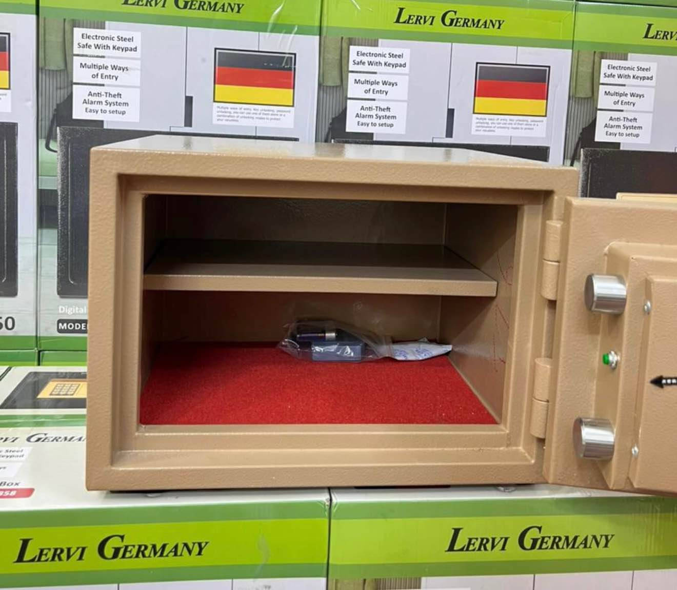 قاصّات أمان 🔐
للذهب – الفلوس – المستمسكات
والسلاح أو المسدس
فحص قبل الاستلام ✔️
توصيل لكل المحافظات
📩 راسلنا خاص 
«اللهم صلِّ على محمد وآل محمد» الرمادي, الأنبار


**إذا كنت صاحب هذا الإعلان وتريد حذفه لأي سبب، رجاءا أرسل رسالة إلى الدعم الفني**