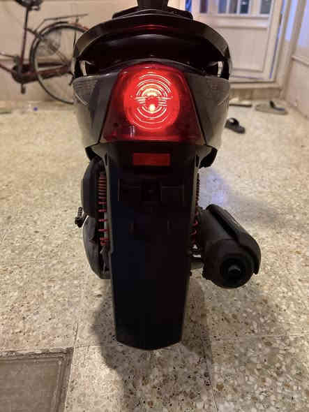 دراجه ثعلب قبل 3ايام منزله من رمبه
دراجه ماملعوب بيه اسمع صوته بلفيديو

لون فيلي

نضافته95‎%‎

للبيع او مراوس بدراجه شحن ريان

حسب القناعه

مكاني بغداد حي سلام

رقمي***********
