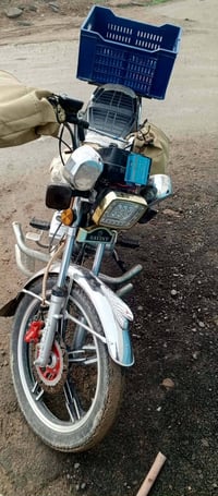 مكلف لحد يطبلي خاص..   سلام عليكم دراجه للبيع سيفان مديل 23 اوراق اصول...