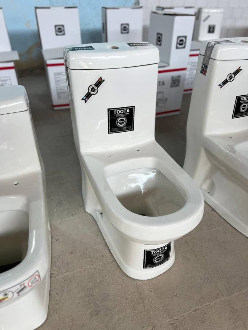 إلى وكلائنا في العراق وصول لدينامقعد ابيض وملون اسعار تنافسيه اصحاب محلات تجاريه في بابل ومحافظات العراق ***********
