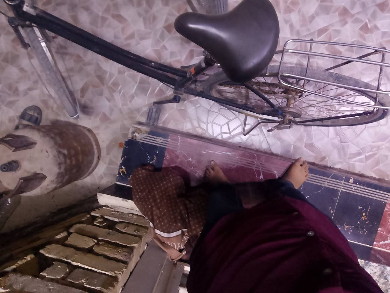 اثنينهن ٦٠الف الاحمر ويل كدام معووج وماشة معووجة والاسود سكان وماشة مصبوغة والاسود ويا جاملغات جديدات


**إذا كنت صاحب هذا الإعلان وتريد حذفه لأي سبب، رجاءا أرسل رسالة إلى الدعم الفني**