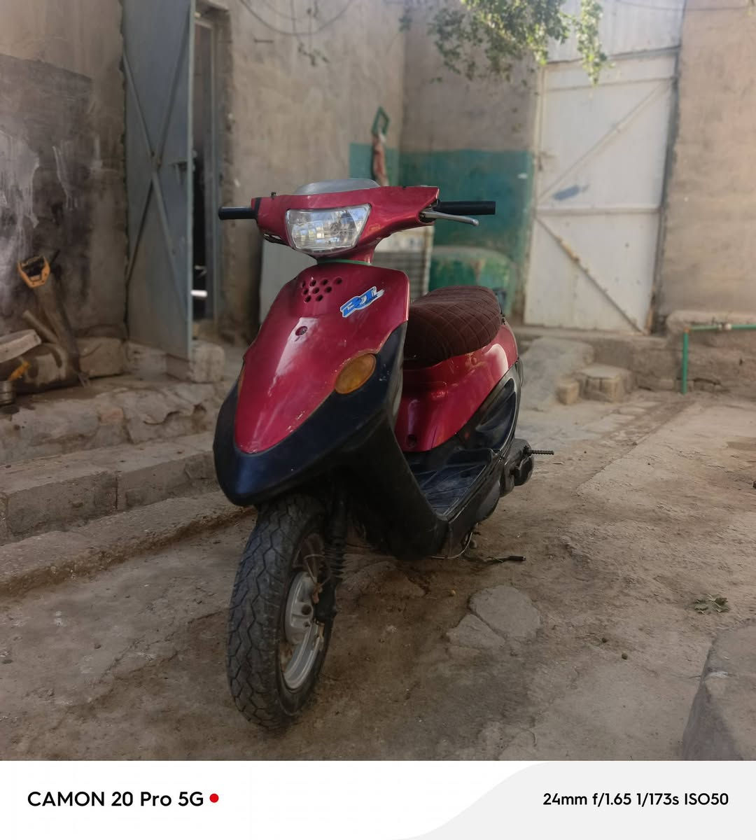 سلام عليكم شباب دراجه بيجي احلا من الصور مفتوحه مكينه خرسه نهضه معدل شرط60 لايت  امامي وخلفي شغال سعر 225 بيهه مجال


**إذا كنت صاحب هذا الإعلان وتريد حذفه لأي سبب، رجاءا أرسل رسالة إلى الدعم الفني**