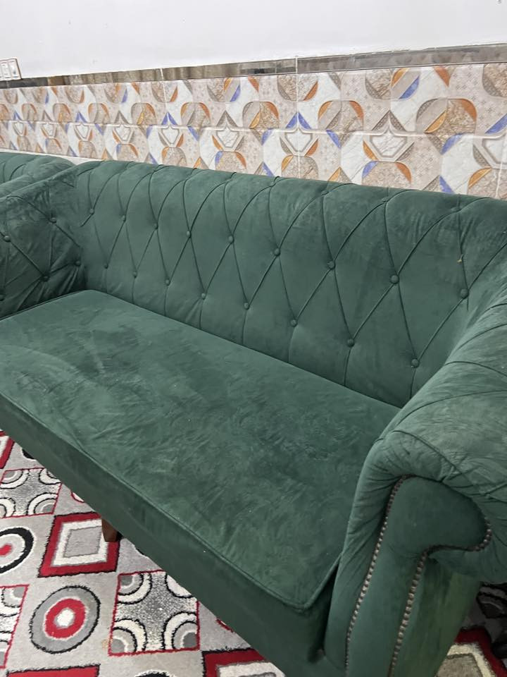 السلام عليكم من رخصة الادمن تخم قنفات  11 نفر  5 قطع جداً نظيف والله شاهد سويناه  بمليون و 350 الف بيش يفيدكم بس بدون متكسرون بي مكاني كربلاء حي الوفاء 
***********
