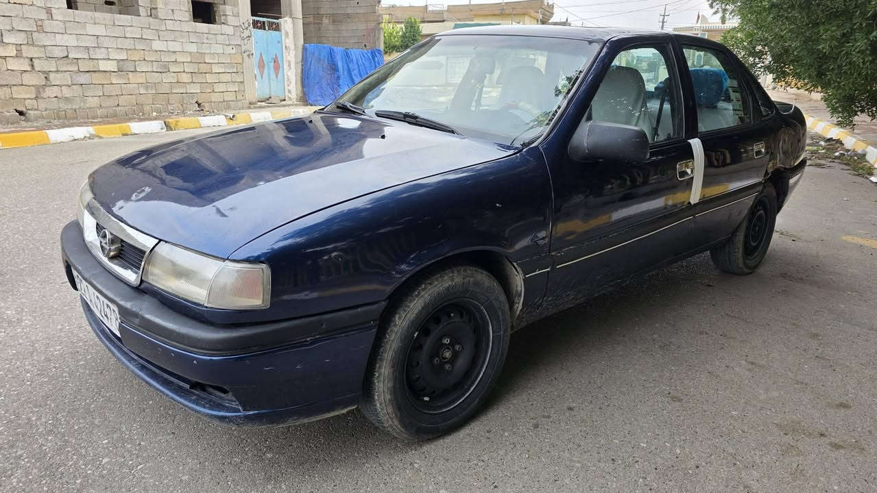 سلام عليكم للبيع فقط.. موديل ١٩٩٢
اوبل فكترا حجم 20 رقم اربيل شرط تحويل 
سنوية لحد 2029 جديده لون نيلي 
سيارة جاهزه من كولشي عنواني طوز خرماتو 
رقم صاحب سيارة ***********   
سعر ٣٩ $ بي مجال بسيط
مكلف بنشر رجائن بدون خاص
