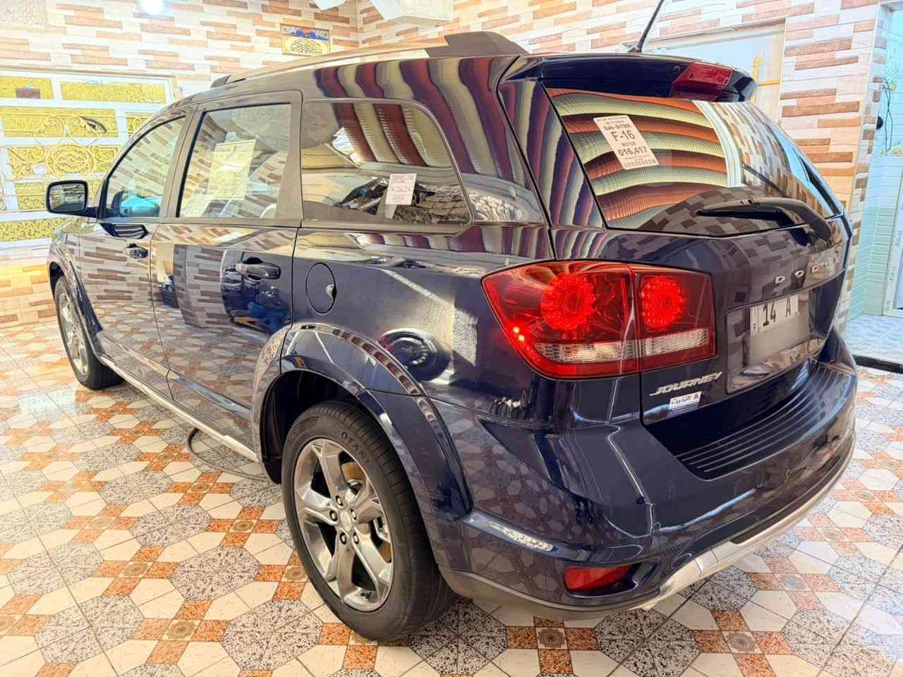 يالله...
السلام عليكم ورحمة الله وبركاته
دوچ چورني (CROSSROAO)  بصره آنگليزي تحويل مباشر للمشتري وسنويه جديده وهزه جديده ولوحات نكليزي دولي.
السياره حادثه جدآ بسيط تعتبر گفاله بچم گبس ع ال وگاله تبديل مدگر أمامي الأيمن فقط والباقي كفاله من البارد والصبغ والتبديل والشخوط بدي صافي 
 محرگ وگير مگفولات حجم المحرگ (6 سلندر 3600)
(3 قطع تبريد) (7 راكب)
(ماشيه 100 الف قابله للزياده)
موصفات معروفه...
بصمه تشغيل بصمه أبواب تشغيل عن بعد شاشه گبيره گامره دواره تدفئه بالگشنات كشنات جلد ومخمل گشن سائق گهربائي حساس خلفي دوس نيگل دبل گزوز لد خلفي بلاچگتورات ويل گب گروم حجم 19 مع طخم تاير جديد فول تحگم ستيرن بطاين جلد وباقي الموصفات معروفه للاستفسار انتصل وبخدمتك مكاني ناصريه مركز.             ***********
 ***********
سعرها ب 148 بيه مجال للشراي بسيط وما يكون خاطرك الا طيب وشگرا للجميع.
