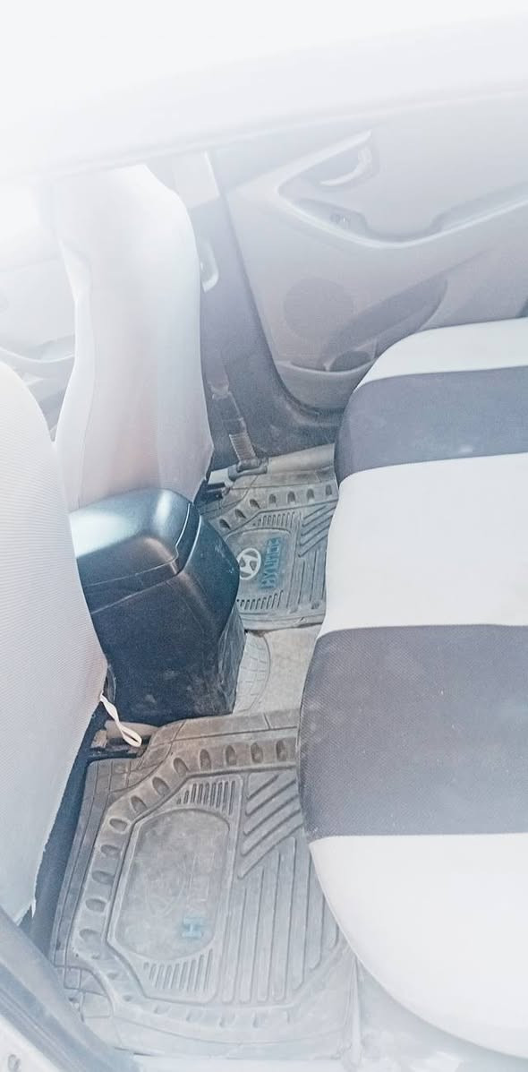 سلام عليكم النترا 2016 وارد امريكي 
لون سلفر مكينه 1800 مكفوله 
سنويه 2029 حادثها بنيد بدون دواخل والجاملغ امامي راجع بارد ليبل واحد كوله شاشه وكامره 
تخم تاير خط ابيض اصلي +دوشمه جديده + تبريد ثلج 
مكفوله من الصبغ عدا البنيد والجاملغ بارد رقم بابل دولي هزه جديده باسمي مداور ثاني يوم 
امانه الله السياره نظيفه مال بيت 
للاستفسار  ((*********** )) 
السعر 115 وبيه مجال
