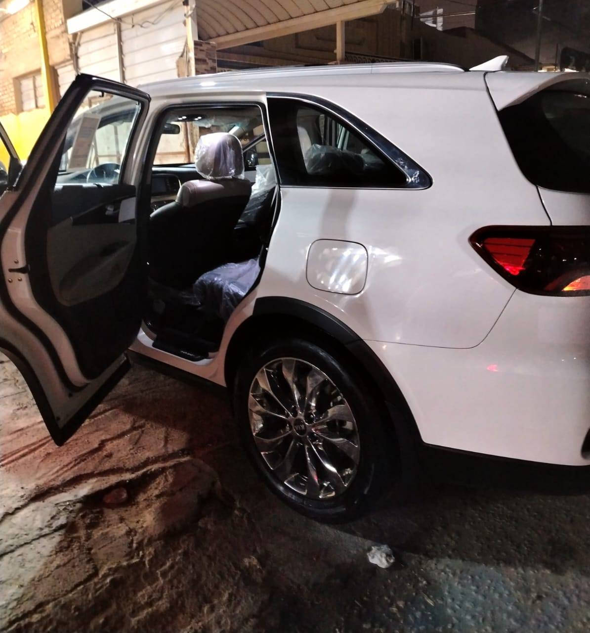 السلام عليكم
سورنتو موديل 2020
فول مواصفات 1/1
محرك 350، 6 سلندر، 8 نمر
فور ويل
كامرات 360 درجه
فتحه سقف
كشنات اماميه كهرباء
كشنات امامي وخلفيه تدفه و تبريد
هند بريك بصمه
تحكمات ستيرن
7 راكب
ثلاث قطع تبريد
لد امامي
بردات خلفيه
شاشه كبيره
تخم تاير جديد
بصمتين


**إذا كنت صاحب هذا الإعلان وتريد حذفه لأي سبب، رجاءا أرسل رسالة إلى الدعم الفني**