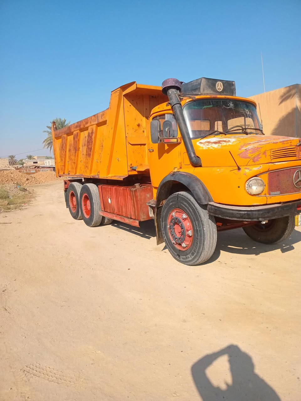 السلام عليكم اقجم البيع موديل 80سكس مايلر بلادي قماره بلادي شاصي بلادي رقم الانبار محرك جديد كير 111جديد ***********
