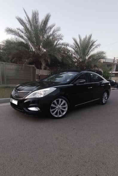 السلام عليكم
ازيرا خليجي موديل 2014 فول ليمتد  للاخير مكفولة من الضربة و الصبغ و التبديل محرك 6 سلندر دوش V63000 المرغوب السيارة باسمي شخصياً رقم شمالي دولي سنوية و هزة جديدة لغاية ٢٠٣٠ تحويل مباشر بأي وقت تريد السيارة نظيفة جدا وجاهزة من كل النواحي ماشيه (١٥٩) ألف كيلومتر حقيقي ادك جرس بال ١٢٠
مواصفات السيارة
سقف بانوراما
بصمة تشغيل
بصمة ابواب
مري شفط إشاره ترحيب
كشن كهربائي جلد قرميدي+ خزن ميموري+ مساج
بردة خلفية كهرباء + بردات ابواب جانبية 
ستيرن كهربائي
حساسات خلفية
حساسات أمامية
اشارة ترحيب
تدفئة وتبريد مقاعد
3 انظمة قيادة
هاند بريك دكمة
زراك لايت
اضواء داخلية LED
وبعد هواية مواصفات الازيرا معروفة
السعر ١٣٨ وبيها مجال بسيط مكان السيارة بغداد الشعب حي اور 
هاتف/ ***********
