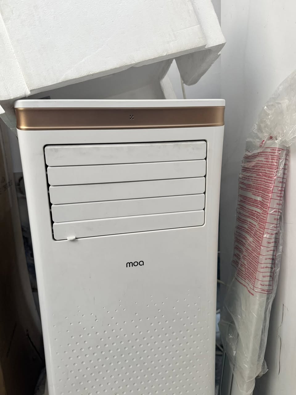 سبّلت داخلي لايحتاج ال تاسيس كهرباء ويوضع داخل الغرفه أو المحل يشتغل على المولد 3 أمبير للاستفسار الاتصال ***********
