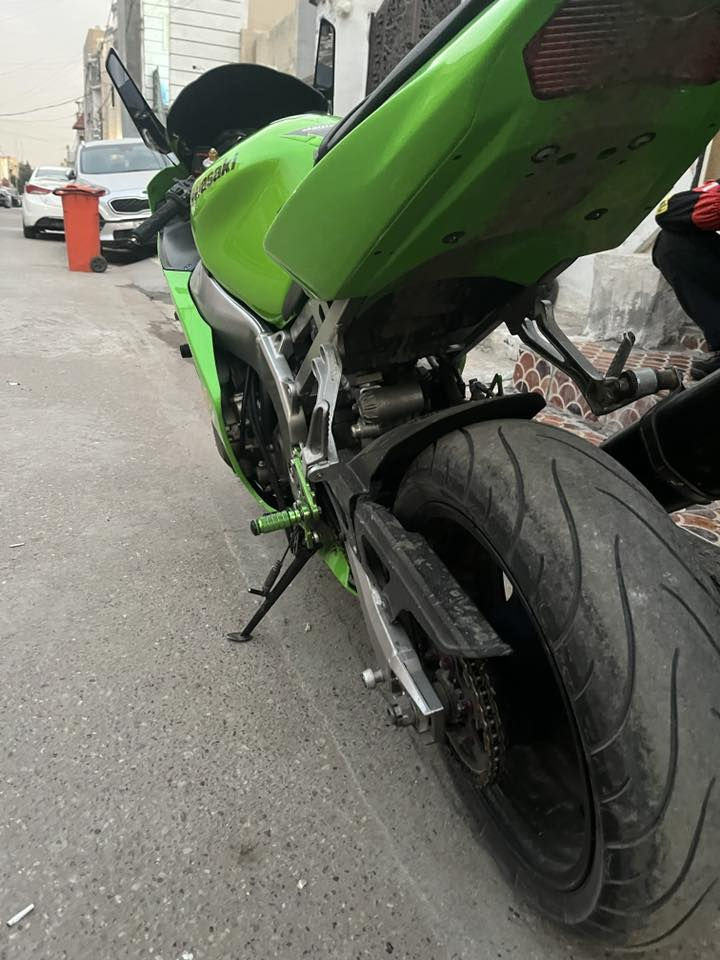 السلام عليكم شباب  دراجه بطح كاوسكي 636 نينجا نازله قبل شهرين من معرض كلشي وكلاشي الدراجه رمبه نظيفه مزادها موجود ممشاها 41 ونص دراجه نظيفه بشكل مو طبيعي اي نقص ما بيها تجي تشغل وتطلع سعر خاص ع رقم *********** واتساب بغداد
