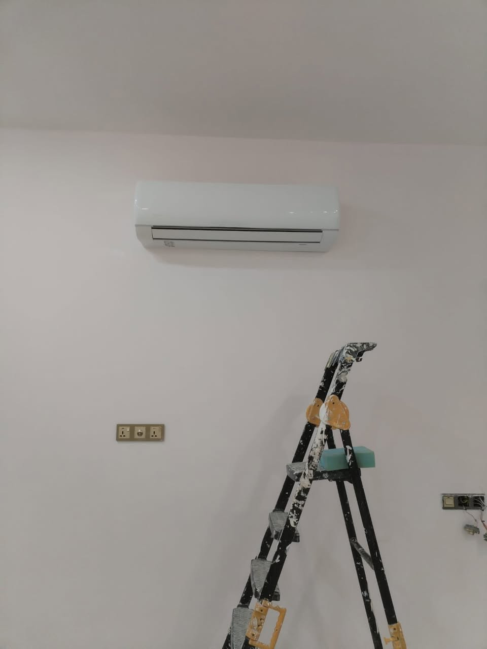 � لا تنطر الحر يذبحك بشهر السادس! ☀️❄️

📞 ***********

إذا تريد تنصيب سبلت بشغل نظيف ومضمون
إنت بمكانك الصح 👌

━━━━━━━━━━━━━━

❄️ تنصيب جميع أنواع السبالت
❄️ فاكيوم وفحص كامل
❄️ ترتيب وتنظيف بعد الشغل
❄️ تثبيت قوي وشغل يعيش سنين
❄️ سرعة بالحضور وأسعار مدروسة

━━━━━━━━━━━━━━

مو كل تنصيب يعني شغل احترافي!
فرق الخبرة يبين من أول تشغيل 💪

ويانة راحة بالك مضمونة
وشغل يبرد البيت حتى بعز الحر 🔥➡️❄️

📍احجز من هسه قبل الزحمة ومواعيد العيد والصيف
حتى تضمن دورك بأسرع وقت 🌟

📞 للحجز والاستفسار:***********
