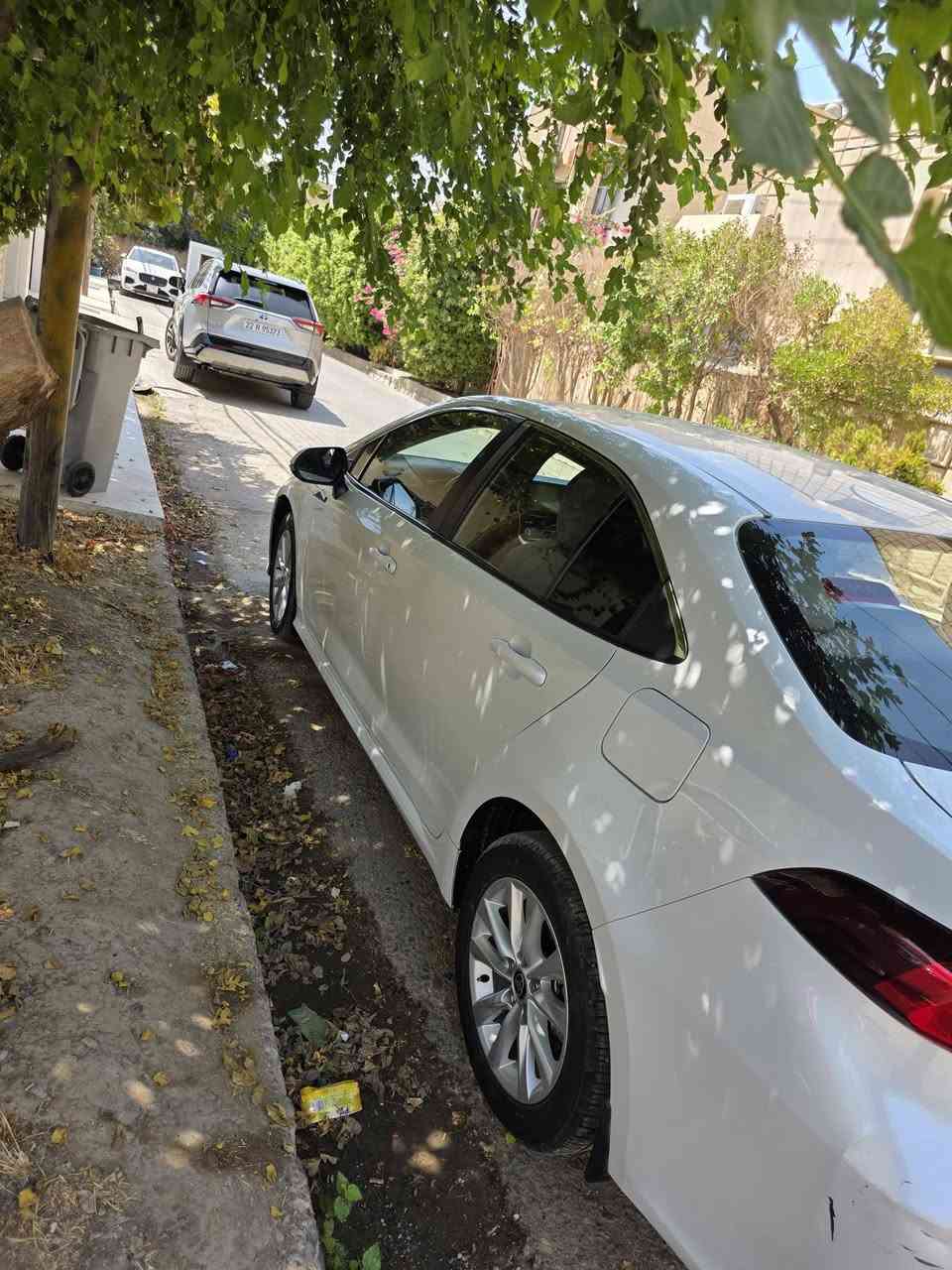 Toyota corolla موديل 2023 خةليجي دةبارجة بي ليدران بةناوي خومة هةموشتي نوئية م/ *********** هةولير
