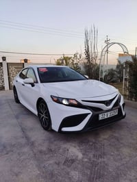 تيوتا كامري 2023 se ابيض ثلجي كفاله عامن كلين تايتل حته دعامات بشرط مو...